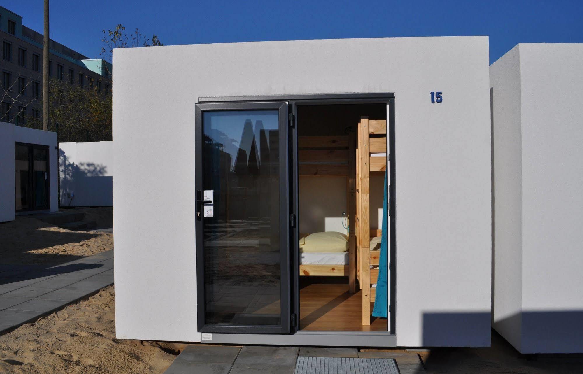 Cube Lodges Berlin Mitte Exterior foto